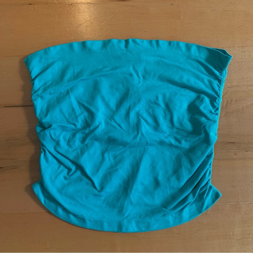 Cute 2000s turquoise tube top